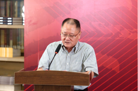 2026 在福建师范大学宣读中国工艺美术学会60周年证章颁发决定 图1